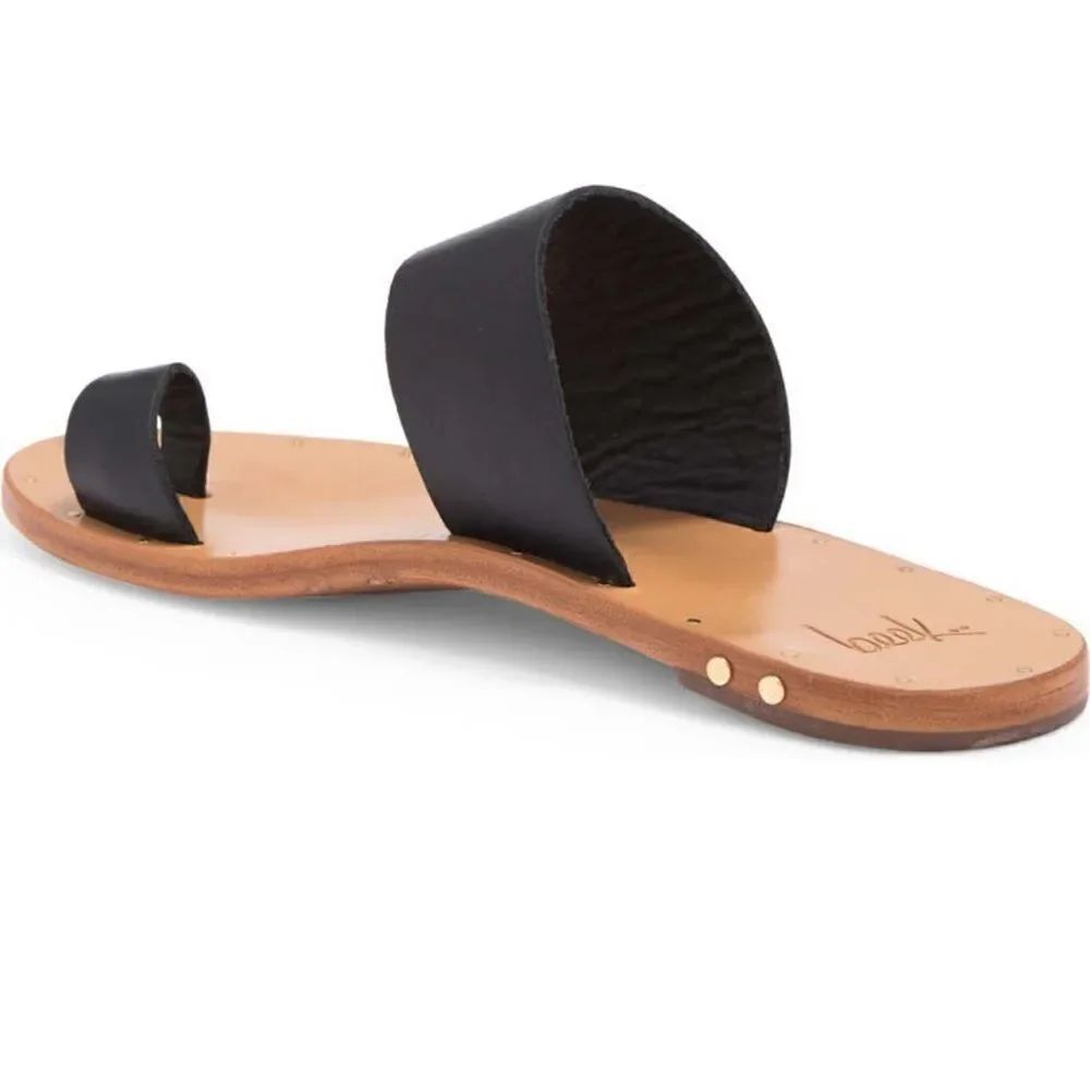 Beek Finch Toe Loop Sandals - Picture 3 of 8